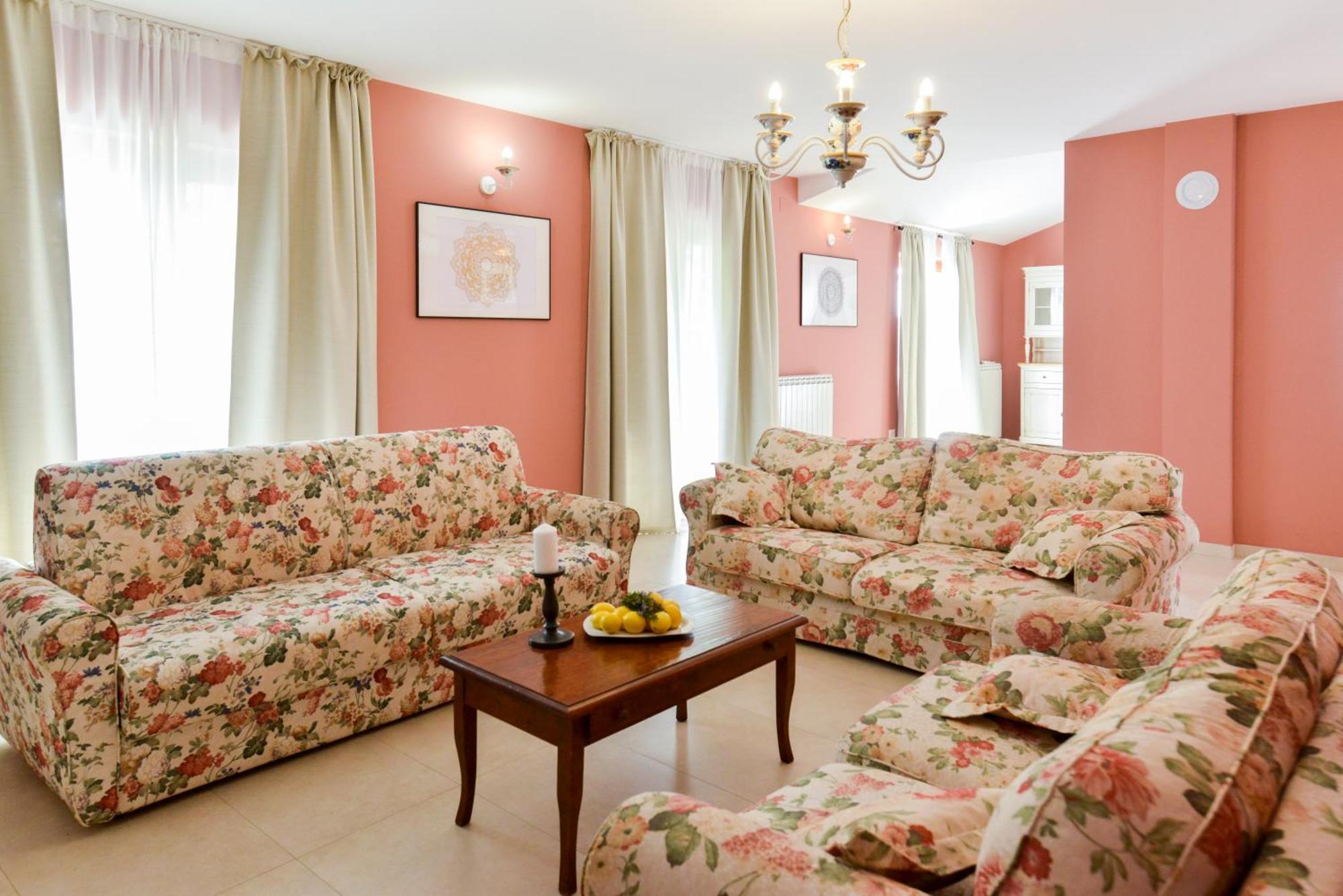 Villas Vilanija أوماغ المظهر الخارجي الصورة
