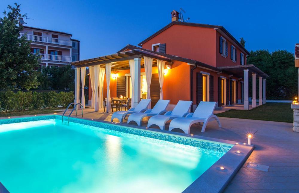 Villas Vilanija أوماغ المظهر الخارجي الصورة