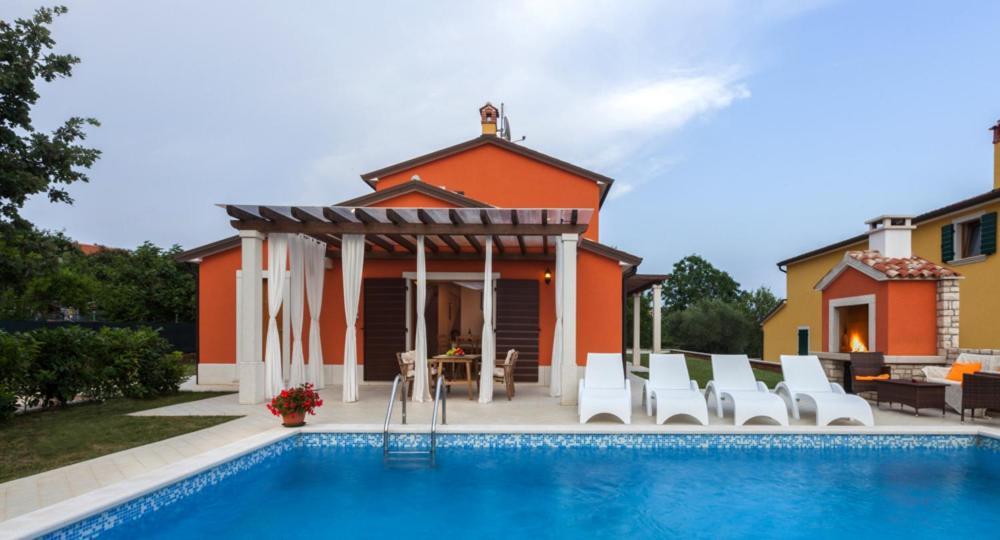 Villas Vilanija أوماغ المظهر الخارجي الصورة